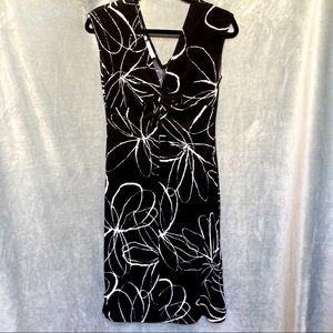 Lady Hathaway sleeveless midi dress size 8 black w/ white design